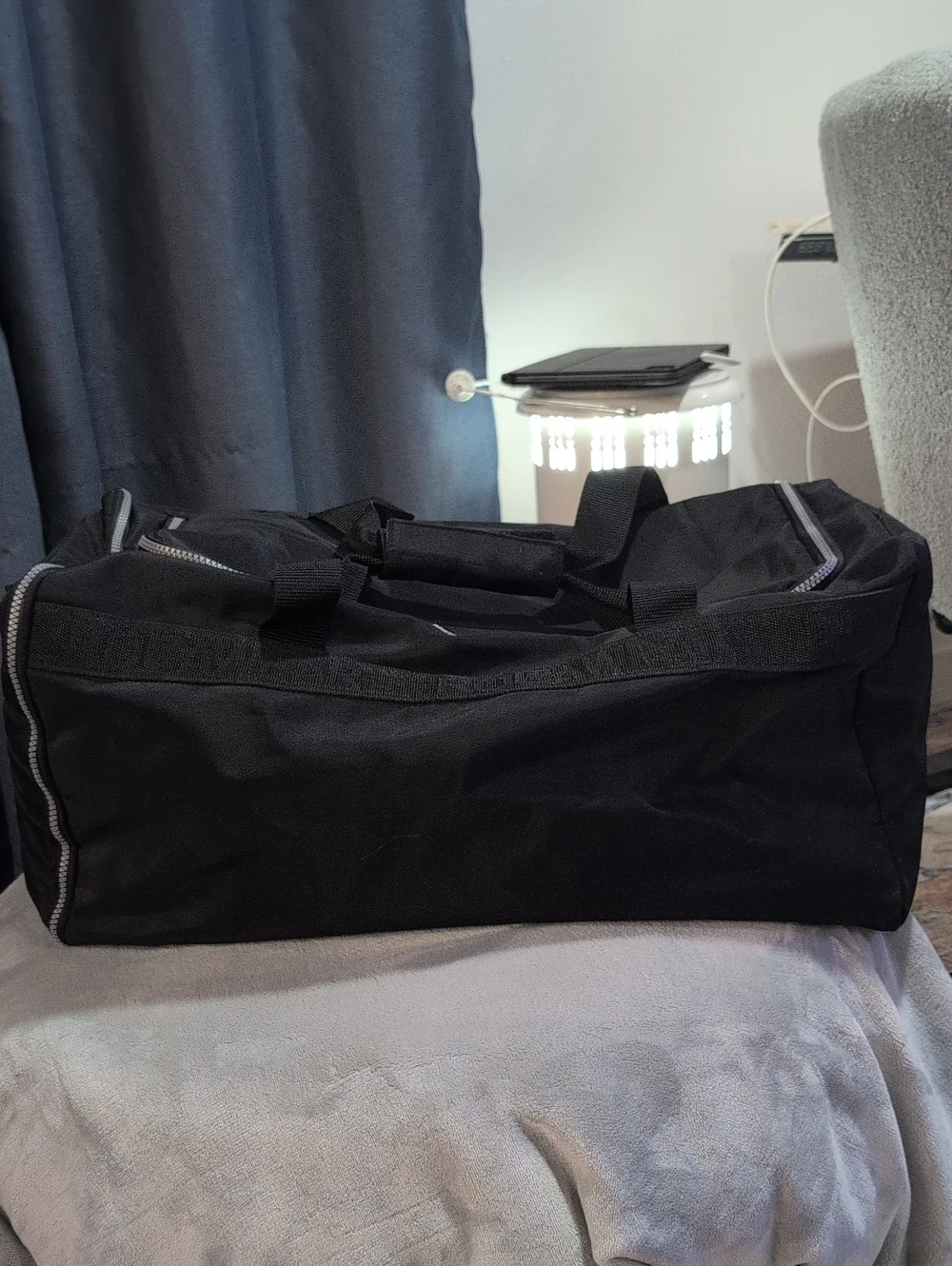 Rocawear Black Men's Duffel Bag with Contrast Zippers